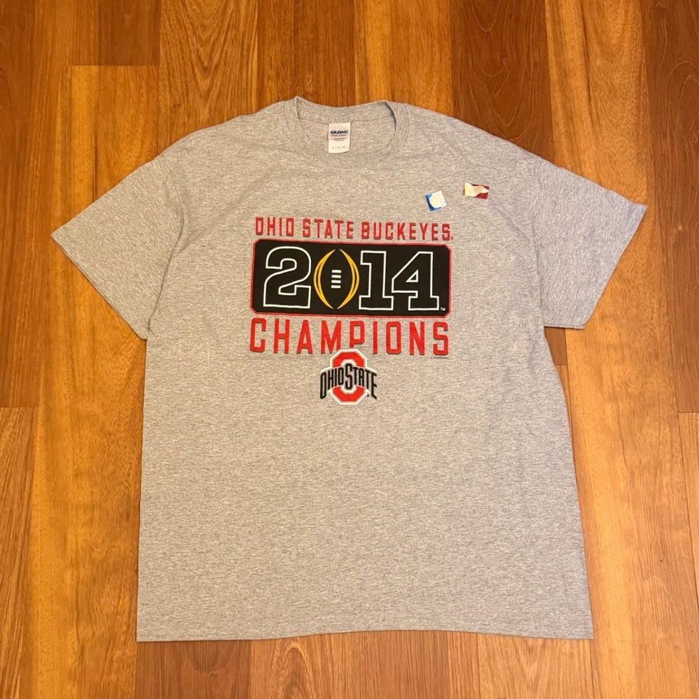 NWOT Ohio State Buckeyes NCAA Football 2014 Champions Graphic T-Shirt Men's XL